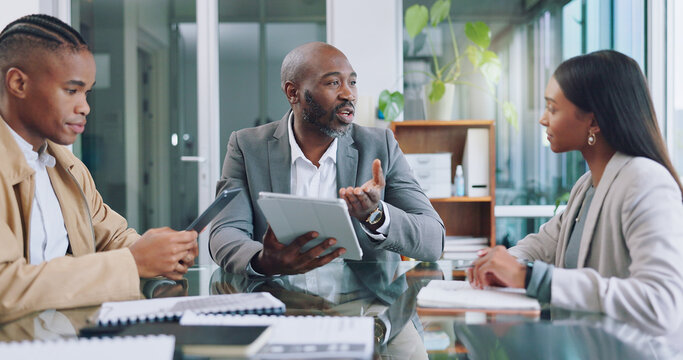 360_F_784552498_ELXaz1kitkzo6edWyDFkWThhMlkyNDHn